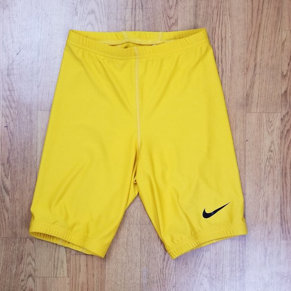 nike running compression shorts